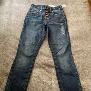 Brand new still with tags Maurice’s skinny jeans